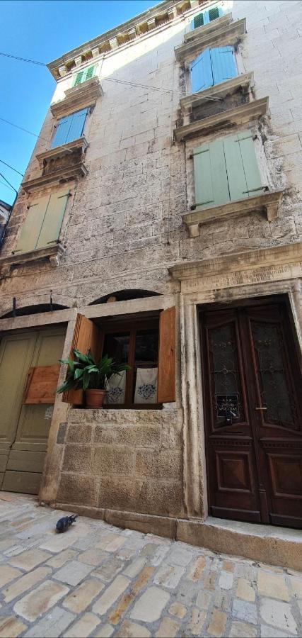 B&B Palace Basilico 1580. Rovinj Bagian luar foto