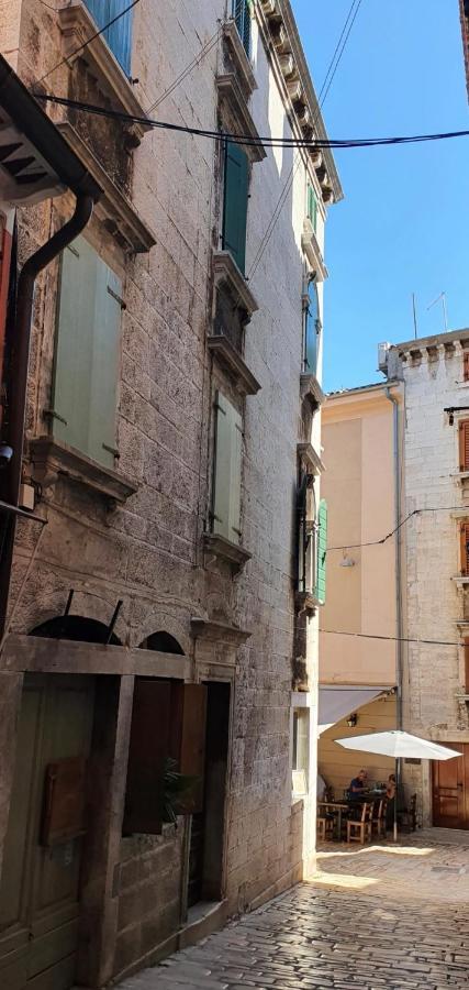 B&B Palace Basilico 1580. Rovinj Bagian luar foto